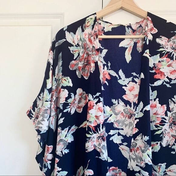 Floral & Navy boho Coverup Cardigan - Picture 2 of 4